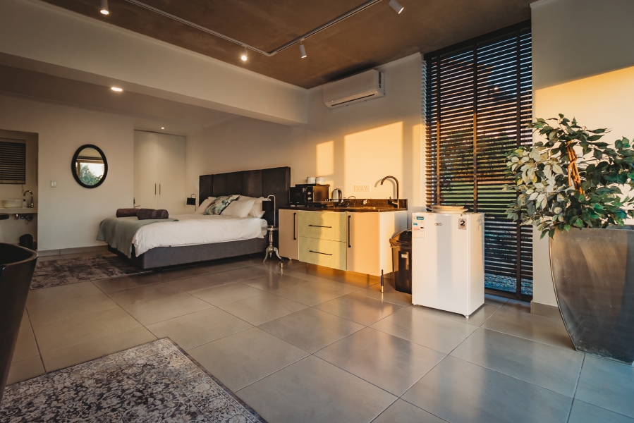 4 Bedroom Property for Sale in Herolds Bay Western Cape